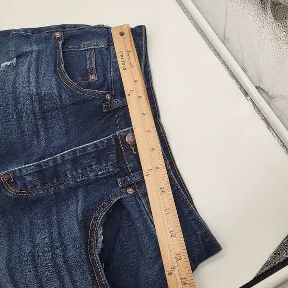 NO BOUNDARIES SZ 11 Juniors Hi Rise Destructed Jean Shorts Button Fly Cut Off - Picture 7 of 10